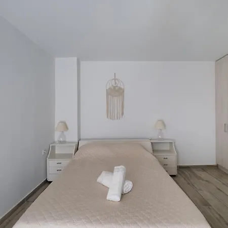 Apartment Piraiki Coastal *
